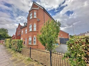 Photo 32- click for photo gallery